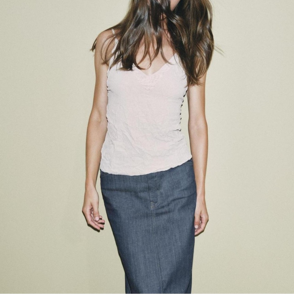 NWT Zara beige v-neck crinkle cami top Size M